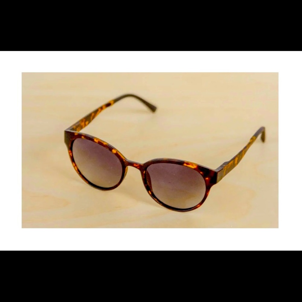 Eco Eyewear Avala cat eye sunglasses in tortoise
